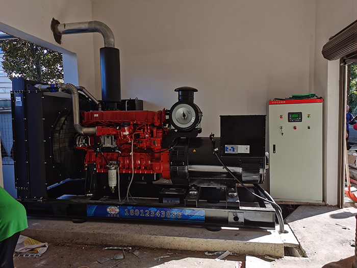 長(zhǎng)沙400kw漢馬動(dòng)力發(fā)電機(jī)在望城二中順利安裝完成！